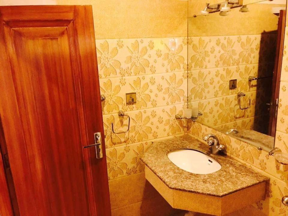 Pak Hotel Islamabad Luaran gambar